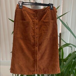 Corduroy Button-Front Skirt in Brown size S